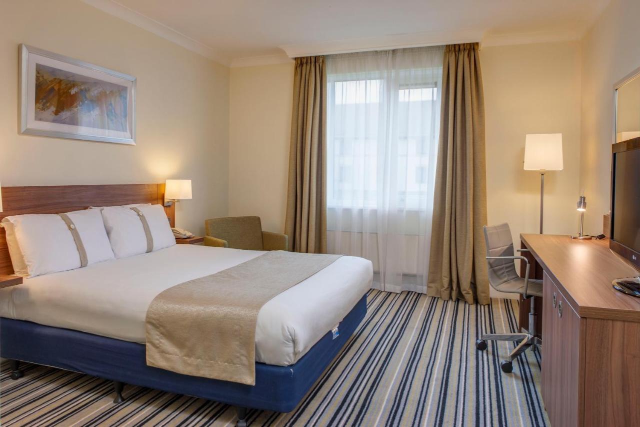 Holiday Inn Colchester By Ihg Dış mekan fotoğraf