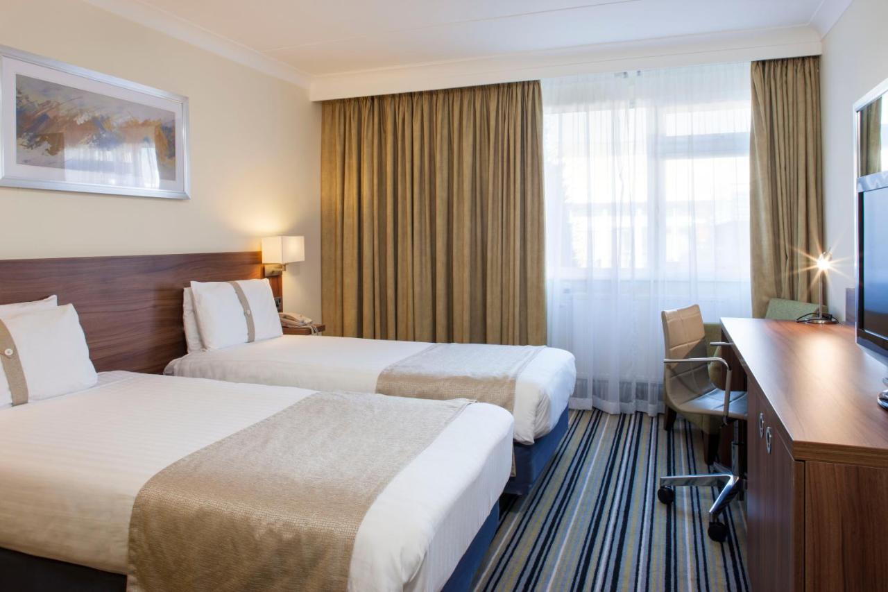 Holiday Inn Colchester By Ihg Dış mekan fotoğraf