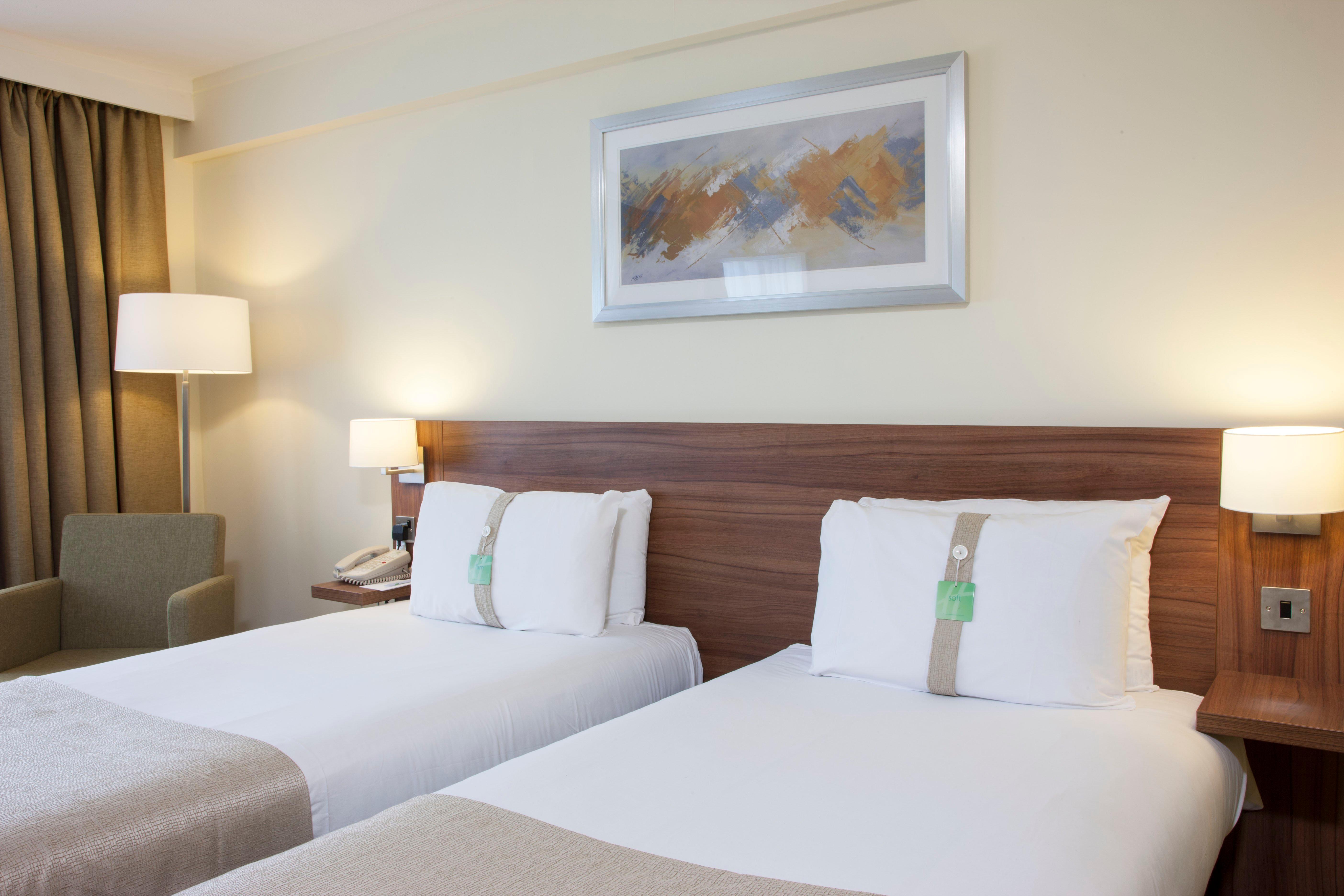 Holiday Inn Colchester By Ihg Dış mekan fotoğraf