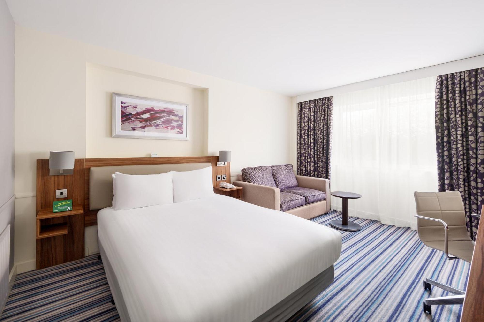 Holiday Inn Colchester By Ihg Dış mekan fotoğraf