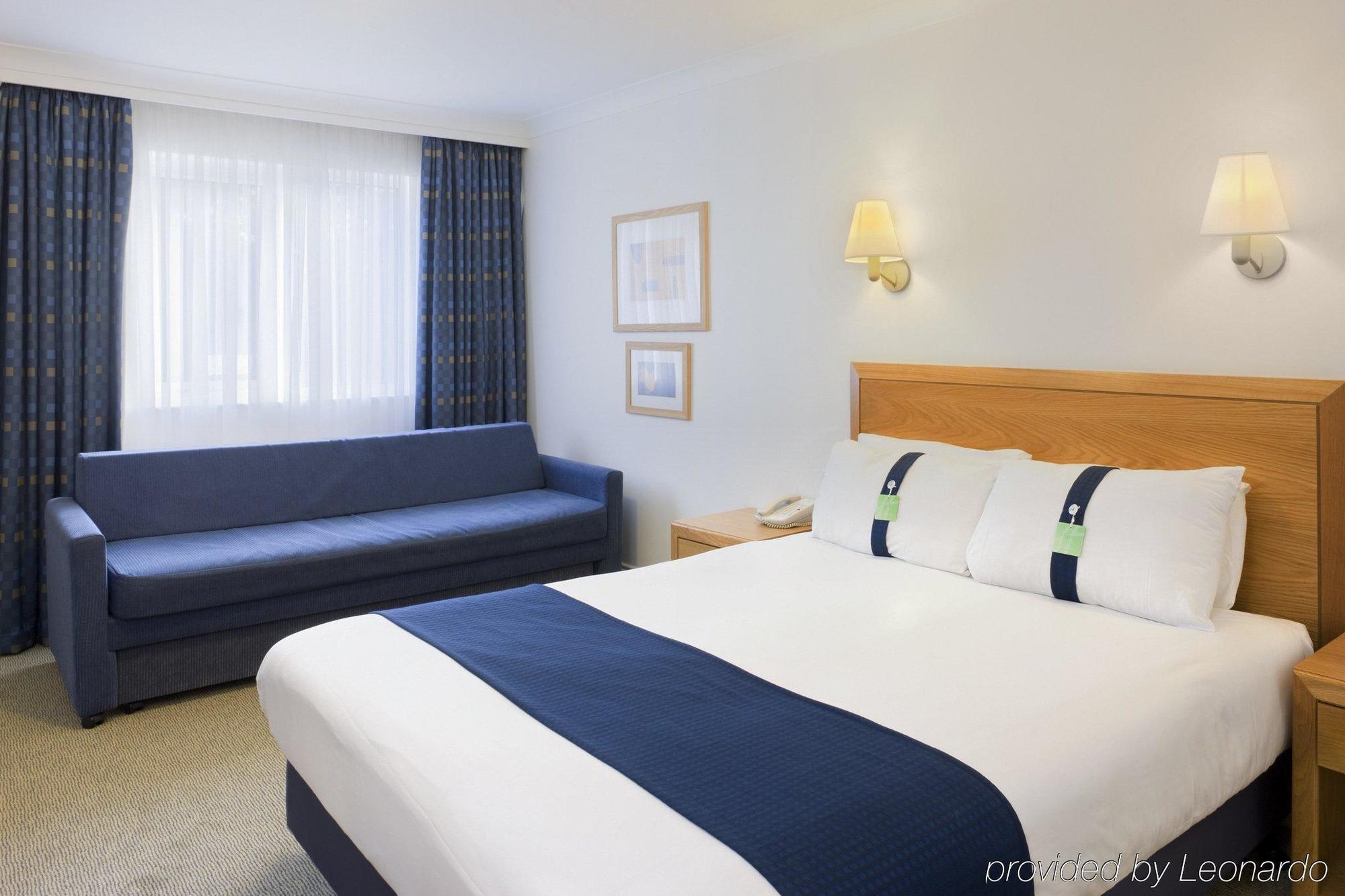 Holiday Inn Colchester By Ihg Dış mekan fotoğraf